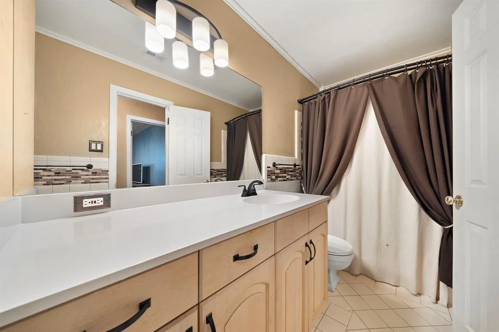 Photo of 5319 Saxon Drive