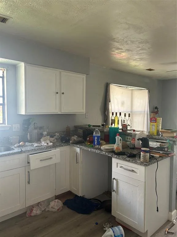 Photo of 8009 Locksley Rd