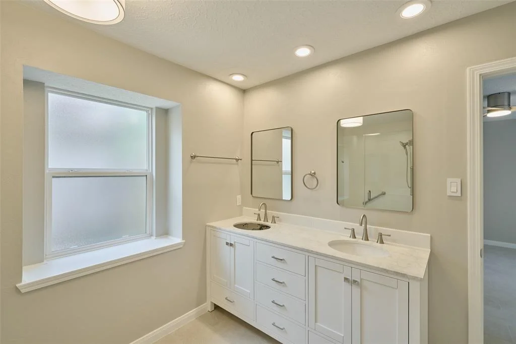 Photo of 60 Hickory Oak Drive