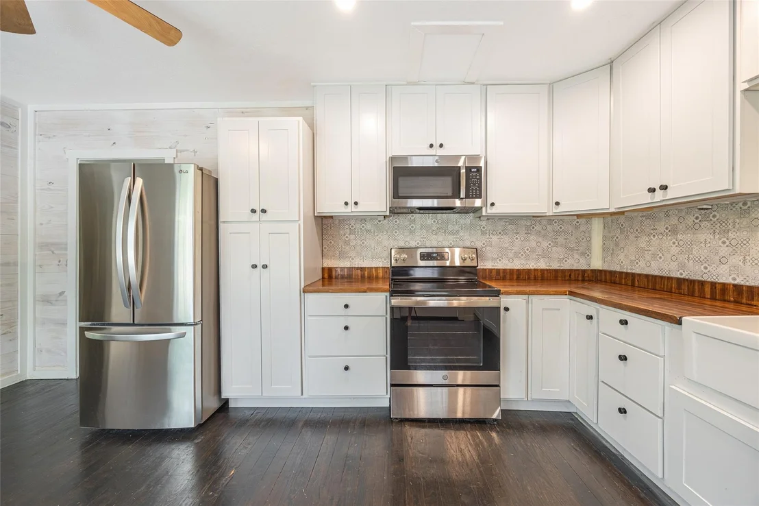 Photo of 2283 Tigerpoint Road