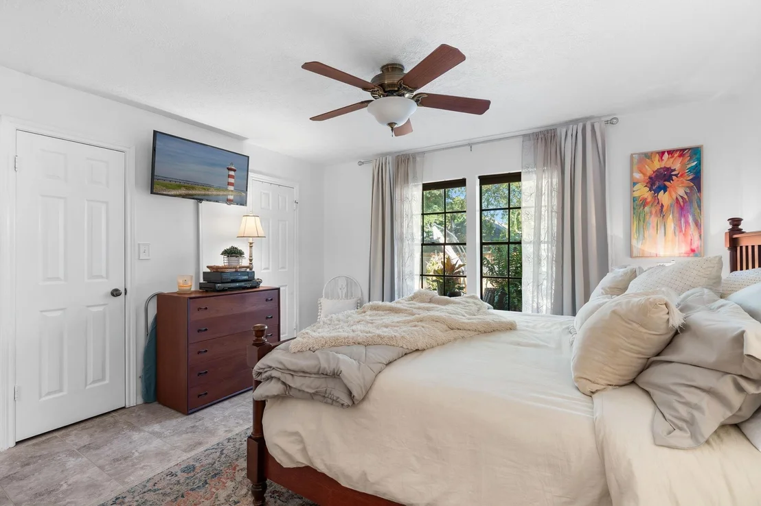 Photo of 6971 Breezy Point