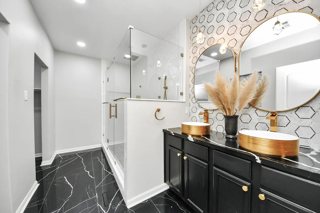 Photo of 6931 Primrose Road