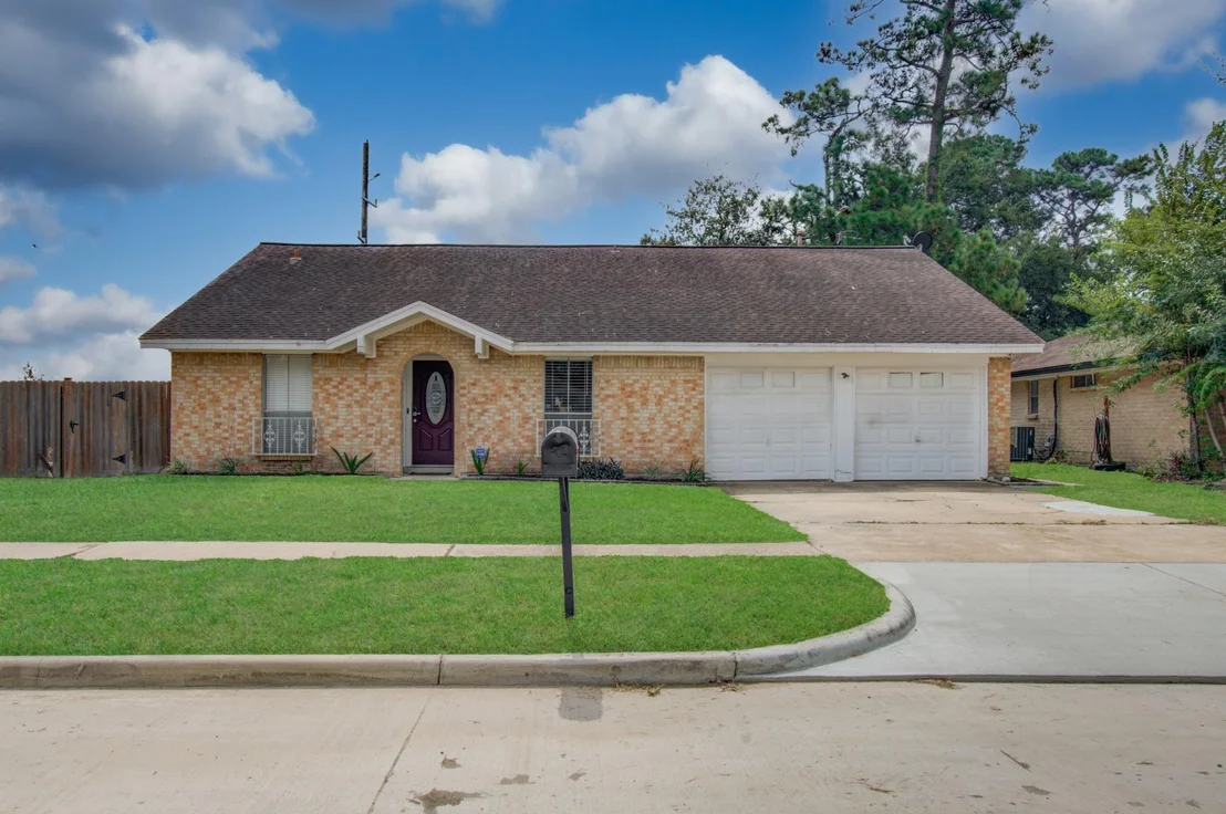 Photo of 16127 Forest Way Drive