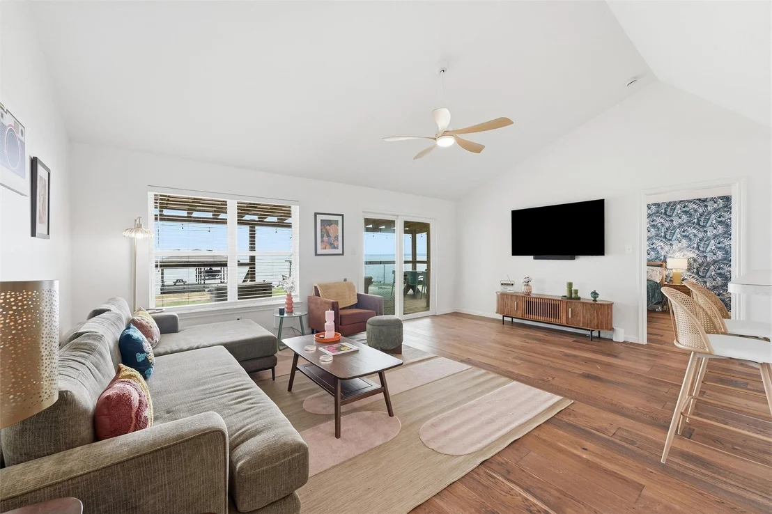 Photo of 281 Fishermans Bend Drive