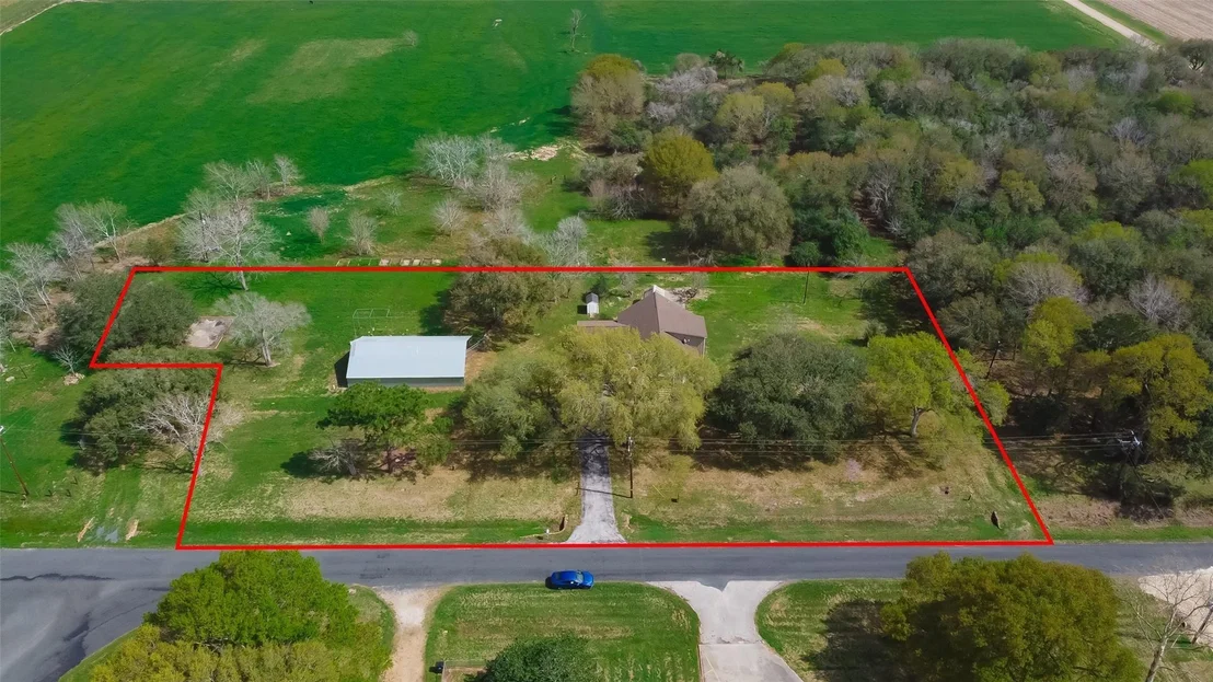 Photo of 1826 County Road 469