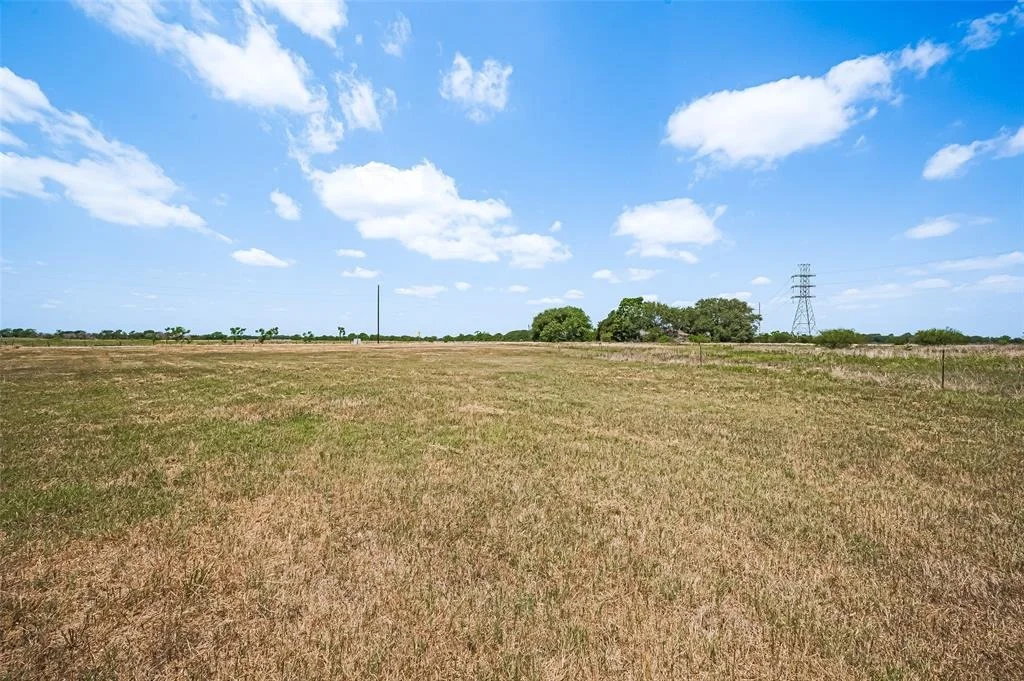 Photo of 2634 Hamlink Road