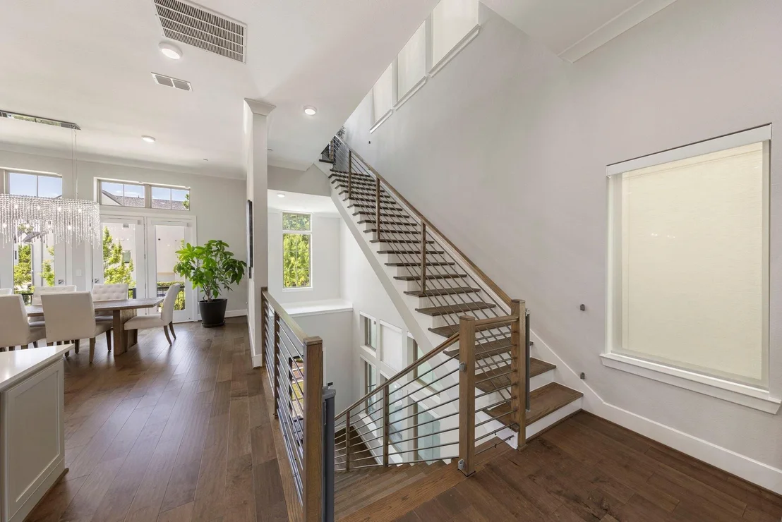 Photo of 111 Vue Point Place