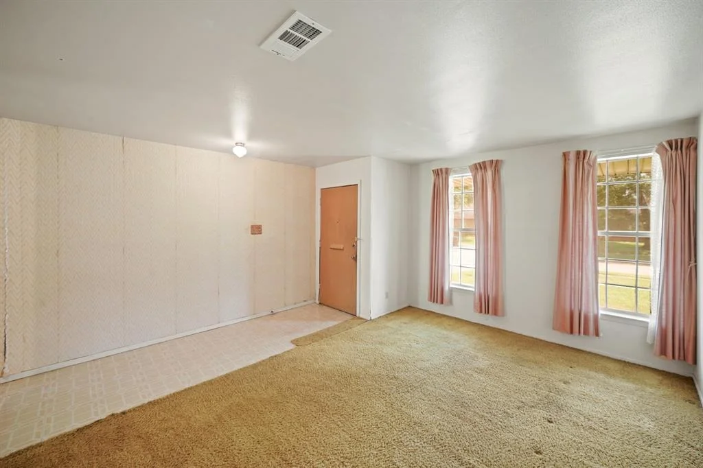 Photo of 6027 Dellfern Drive