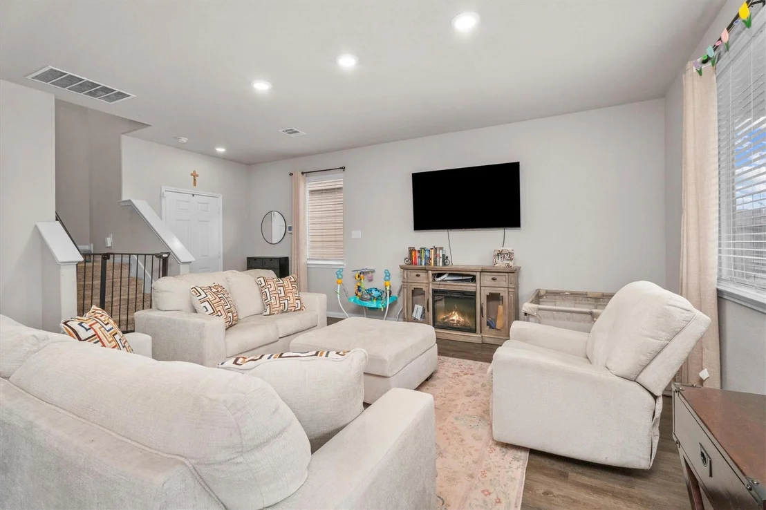 Photo of 1325 Mount Bassie Trail