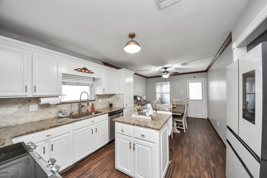 Photo of 21739 Stoney Bluff Lane