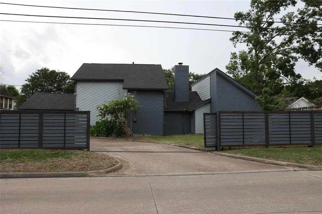 Photo of 1035 Wirt Road