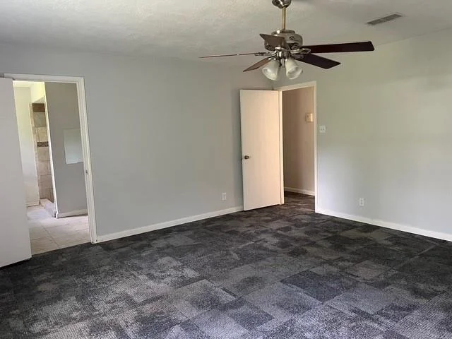 Photo of 4048 N Oak Forest Drive