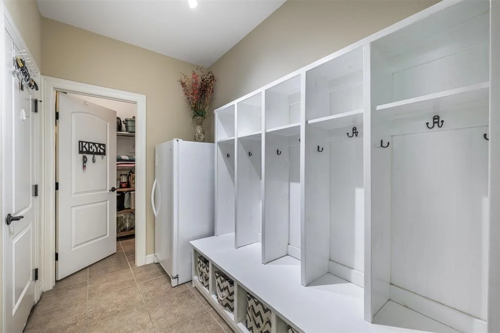 Photo of 3335 Rolling Valley Lane