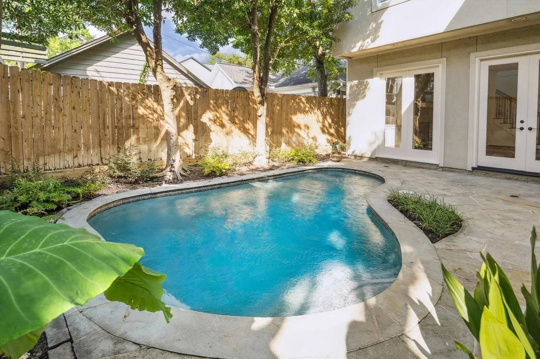 Photo of 6106 Fordham Street