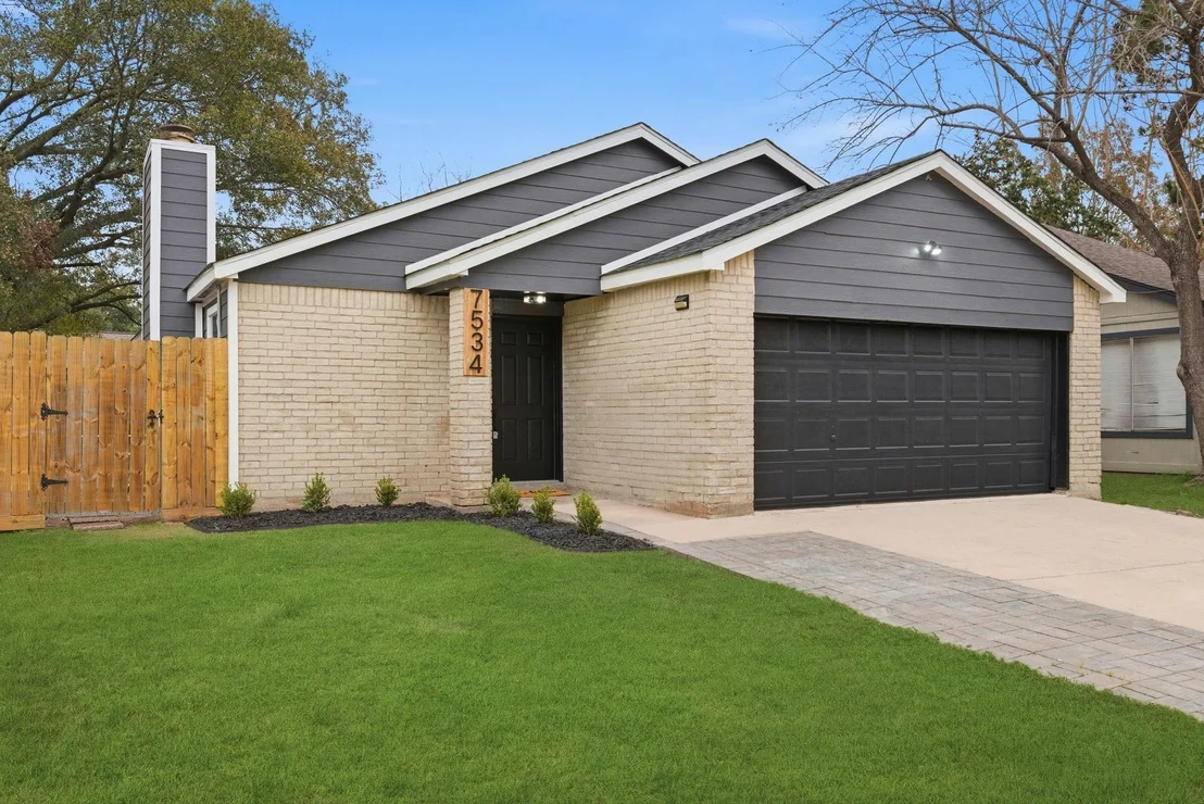 Photo of 7534 Shaddock Drive