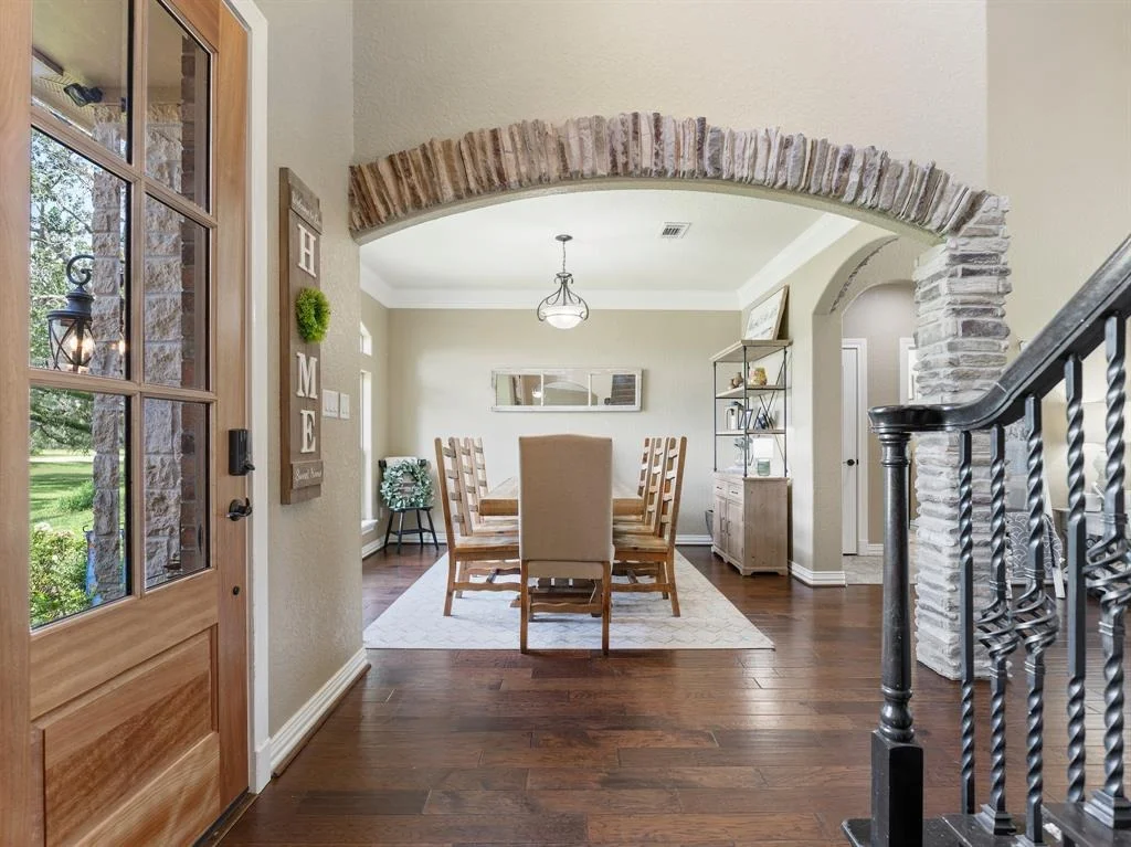 Photo of 44 Center Tree Drive