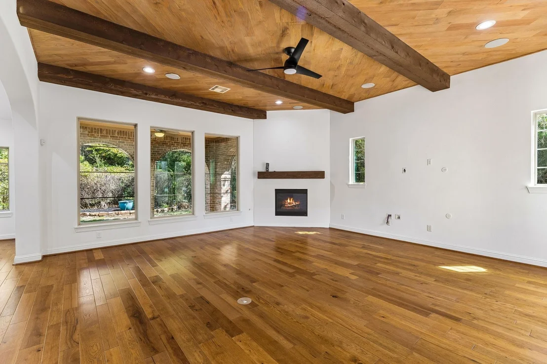 Photo of 14 Woodglade Way