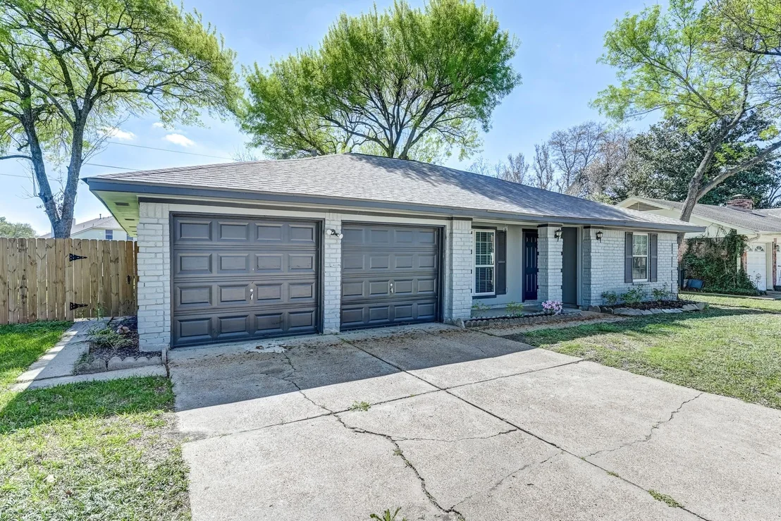 Photo of 12415 Foxburo Drive