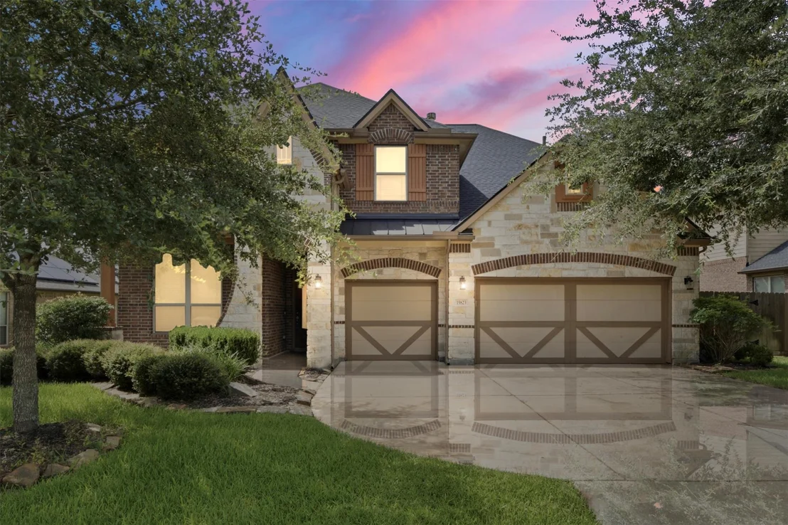 Photo of 15823 Pine Country Boulevard