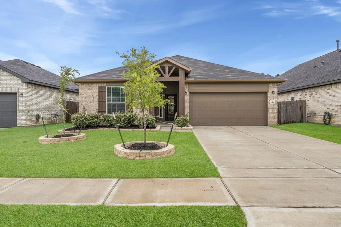 Photo of 814 White Pine Haven Lane