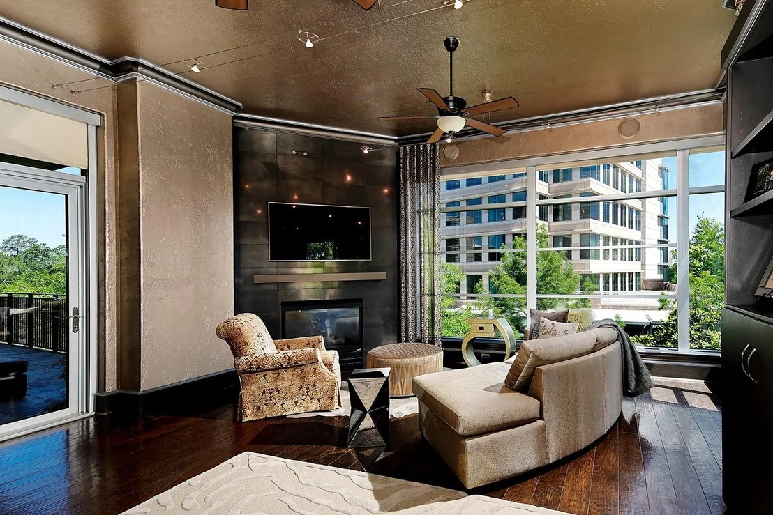 Photo of Unit 4E at 1 Waterway Court
