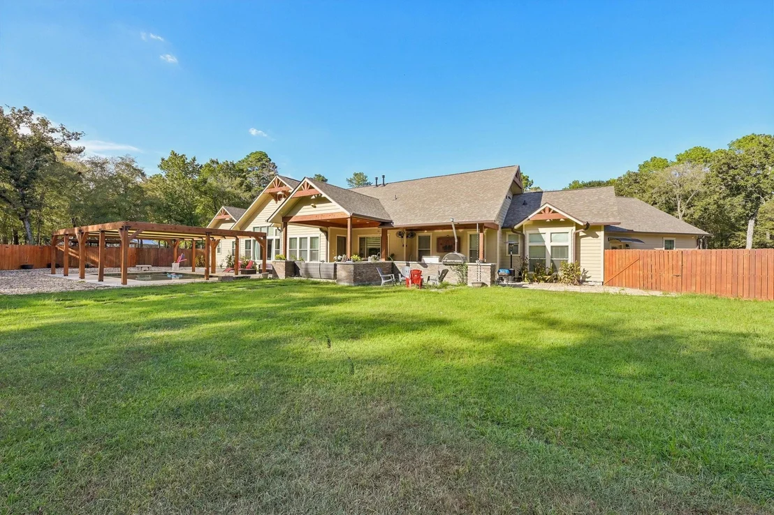 Photo of 33135 Willow Bend Road