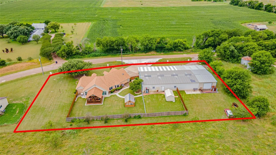 Photo of 414 County Road 437