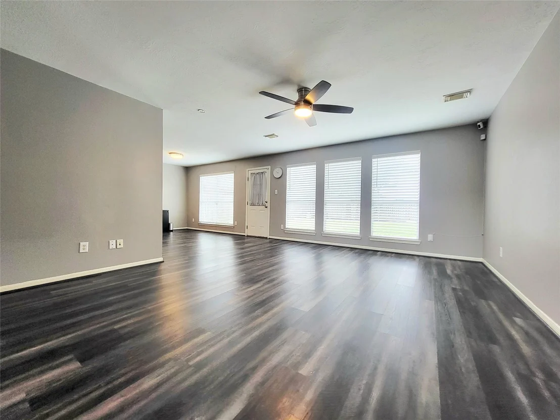 Photo of 8722 Ashlawn Drive