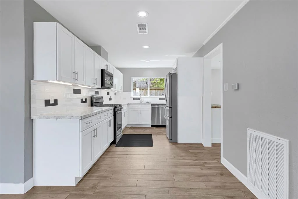Photo of 5234 Saxon Drive