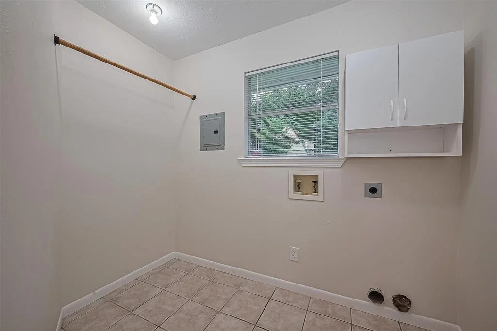 Photo of 1372 W Pine Lake Circle