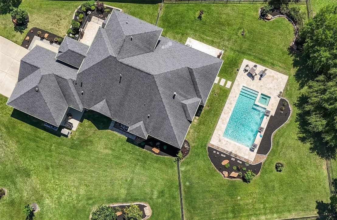 Photo of 5924 Oak Leaf Court