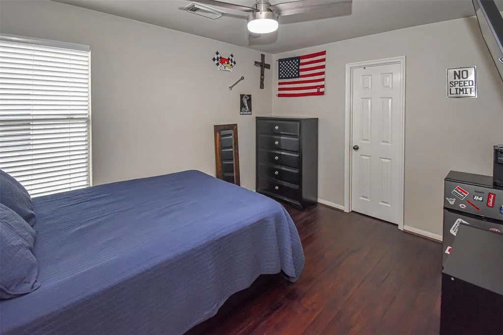 Photo of 21014 White Shore Lane