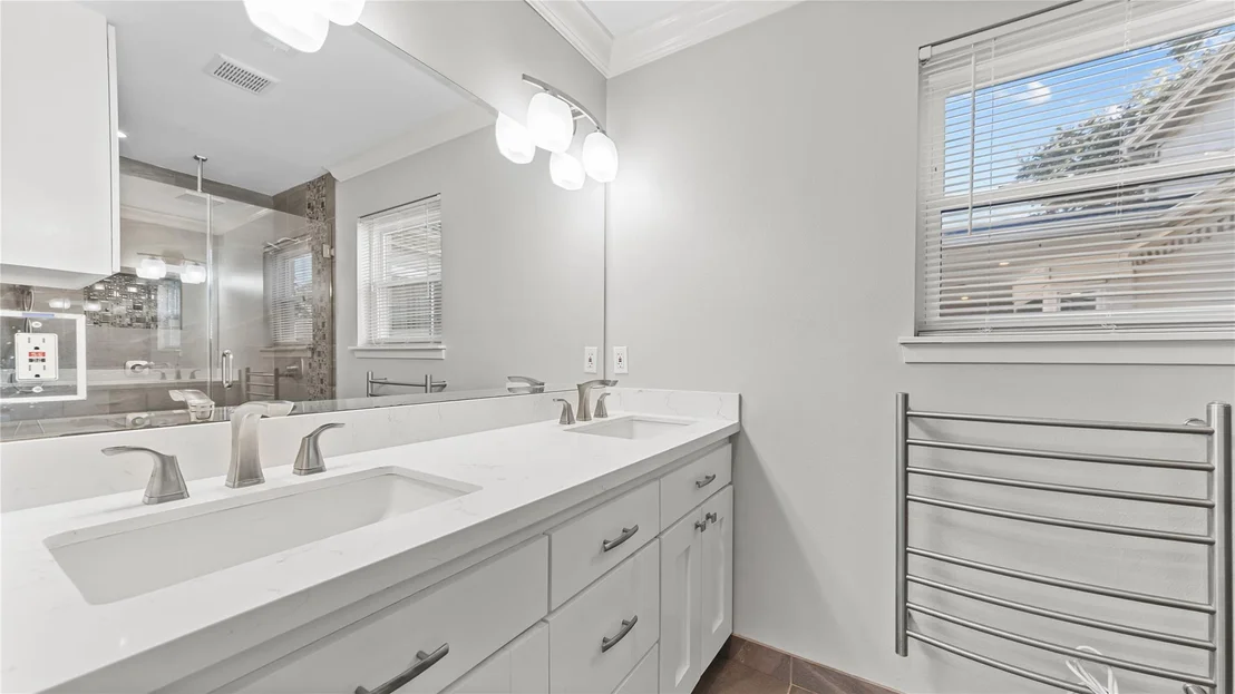 Photo of 11002 Renwick Drive