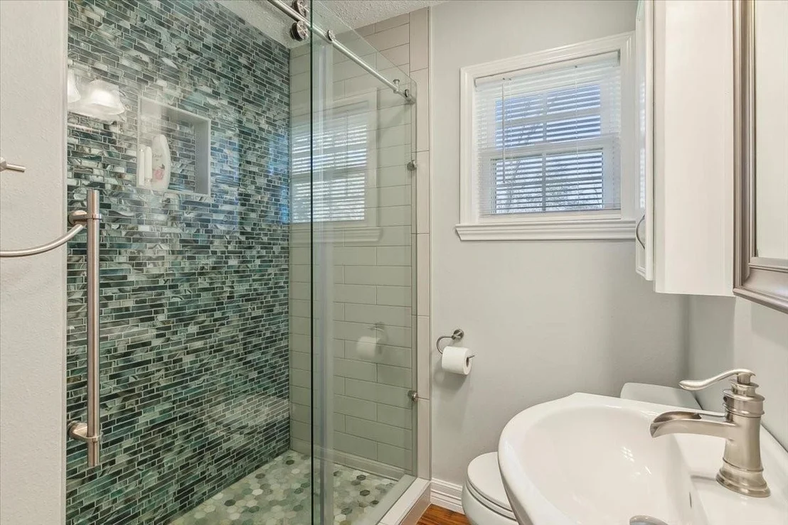 Photo of 313 Roy Road