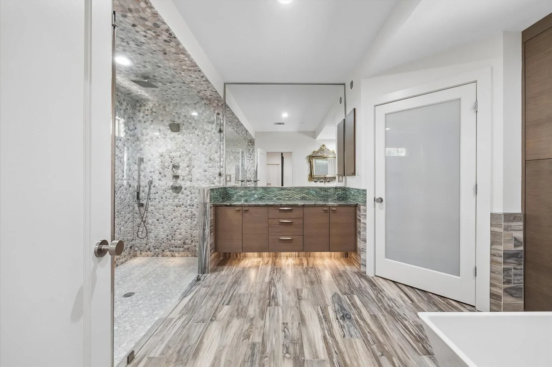 Photo of 623 Pinehaven Drive