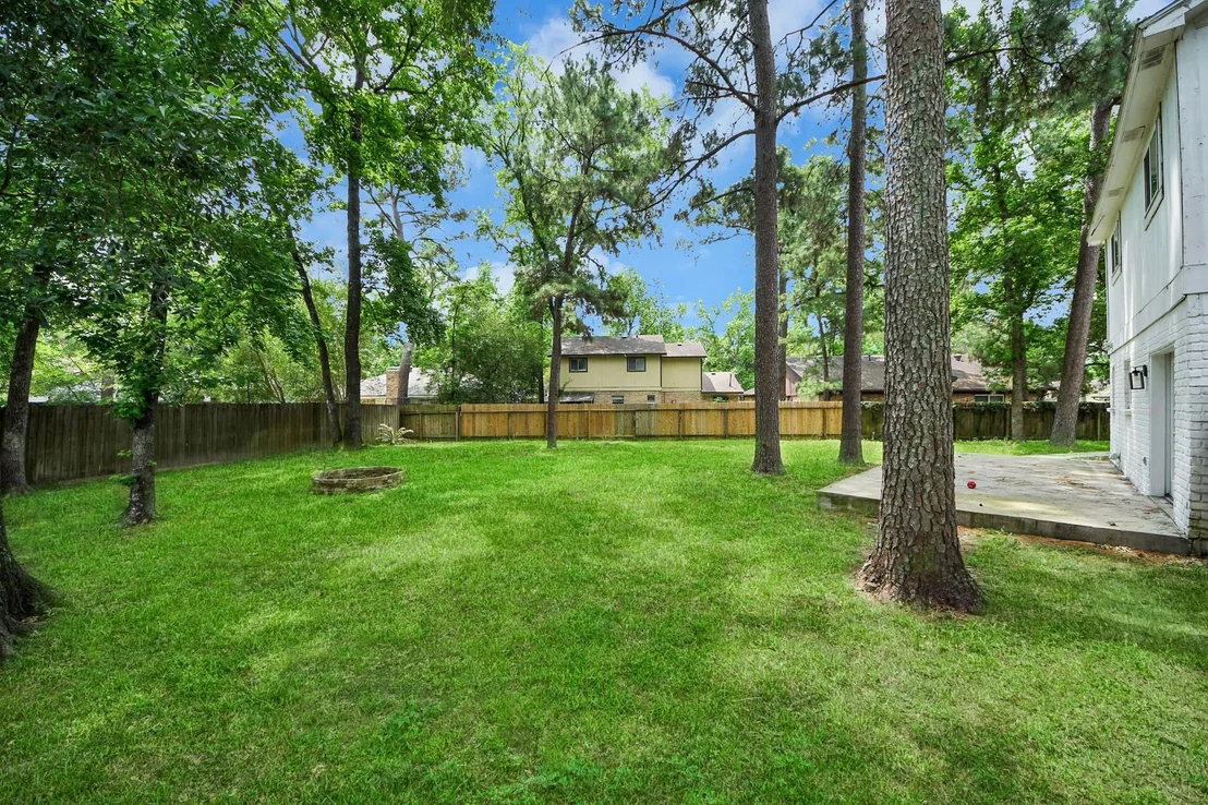 Photo of 6 Yewleaf Court