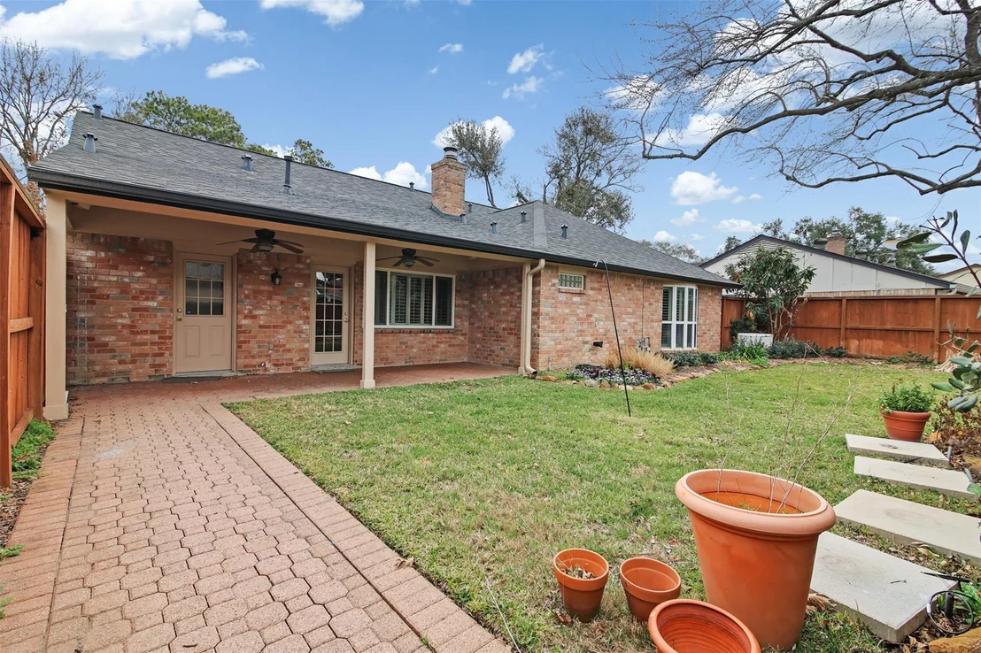 Photo of 1123 Oxborough Drive