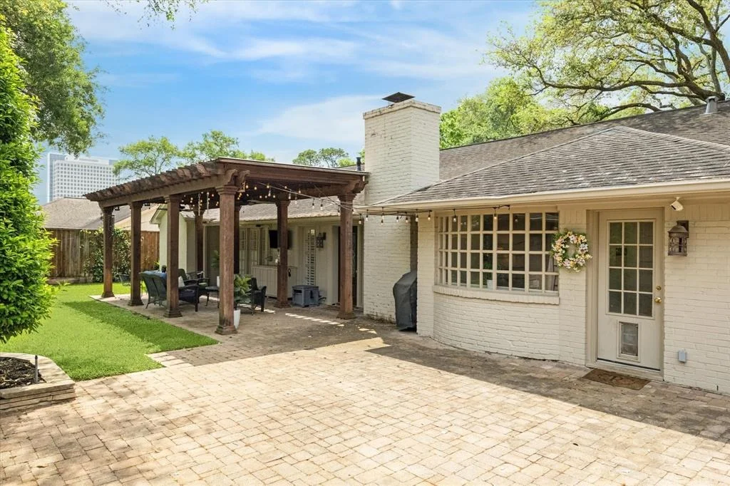 Photo of 10722 Del Monte Drive
