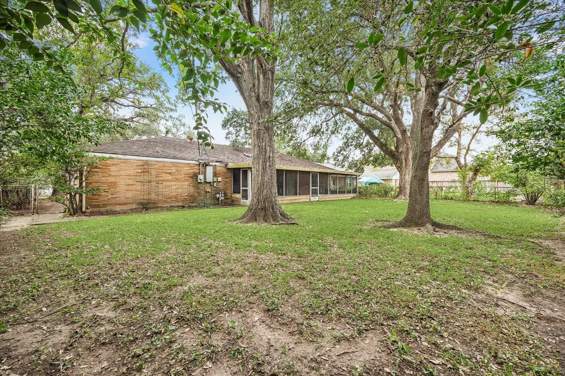 Photo of 5119 Beechnut Street