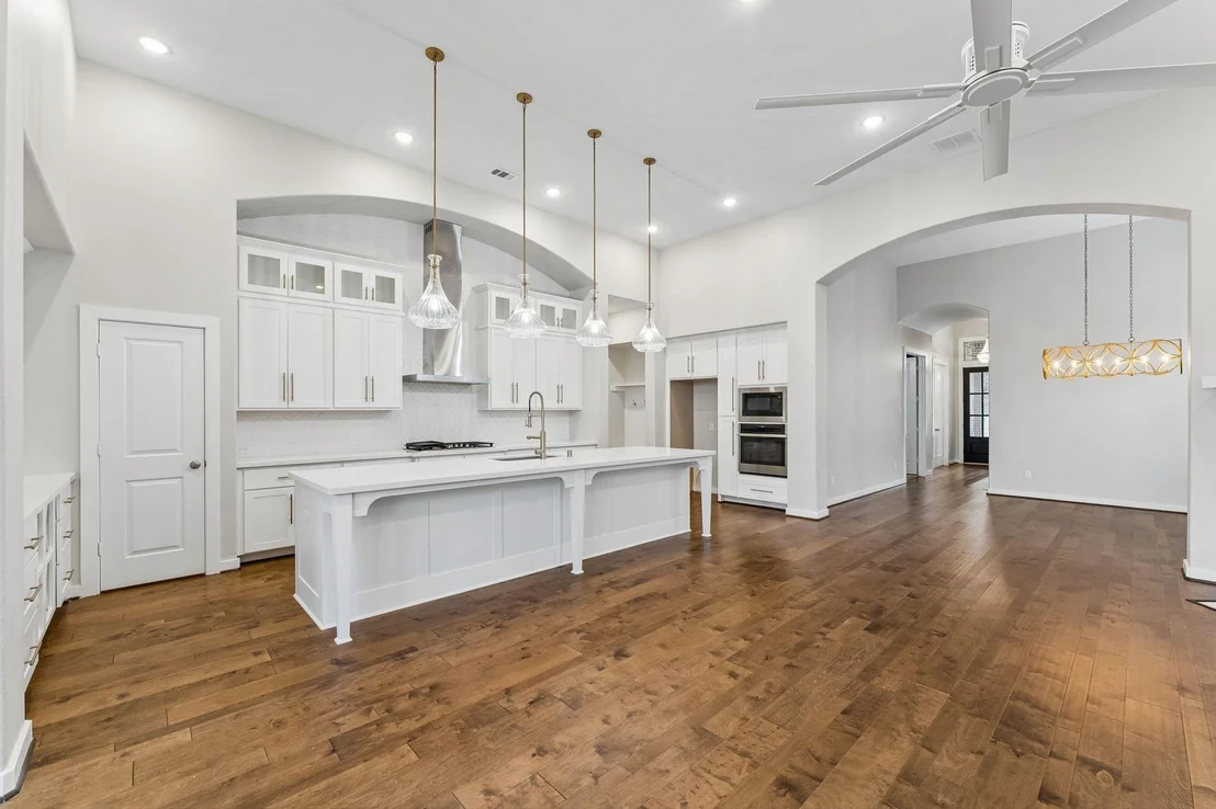 Photo of 30410 Myrtle Oak Drive