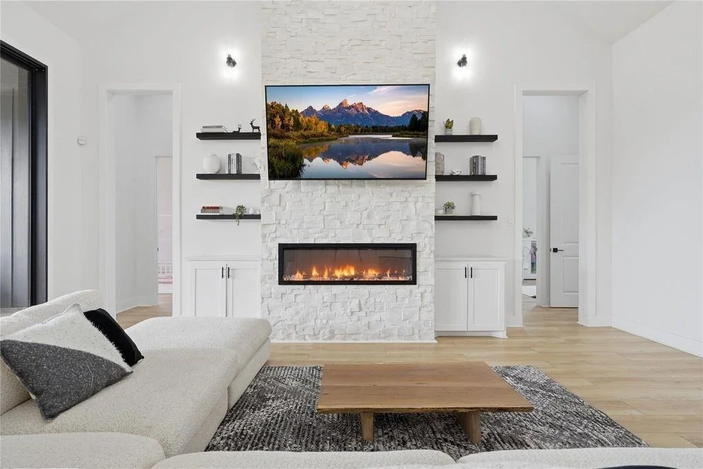 Photo of 150 Quiet Springs Trail