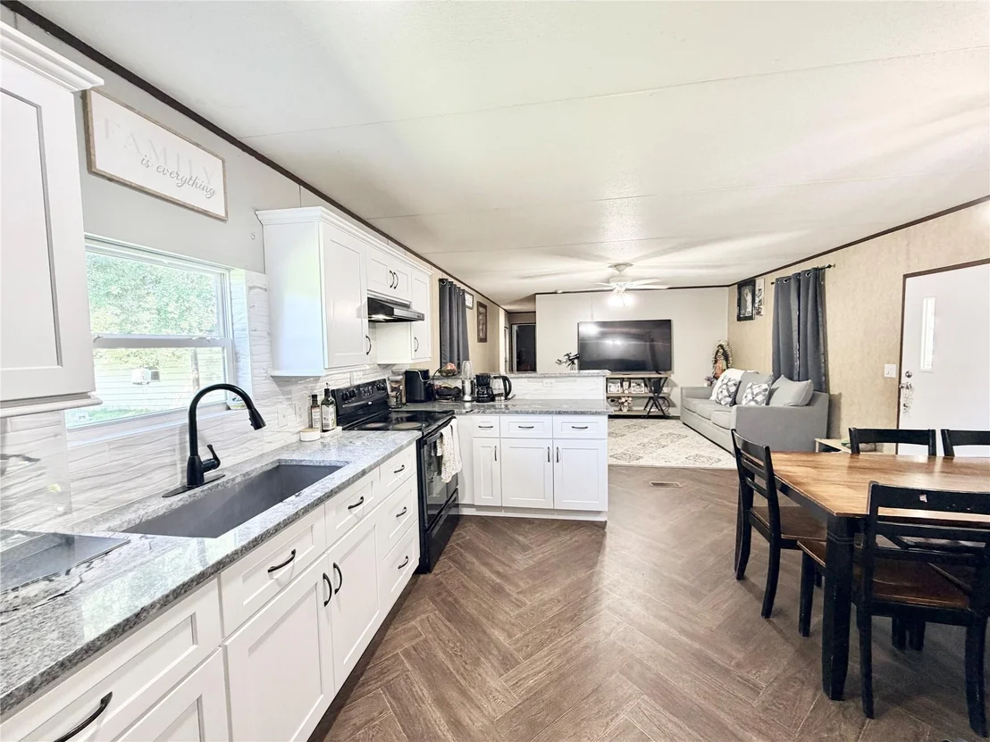 Photo of 24178 Lilac Way