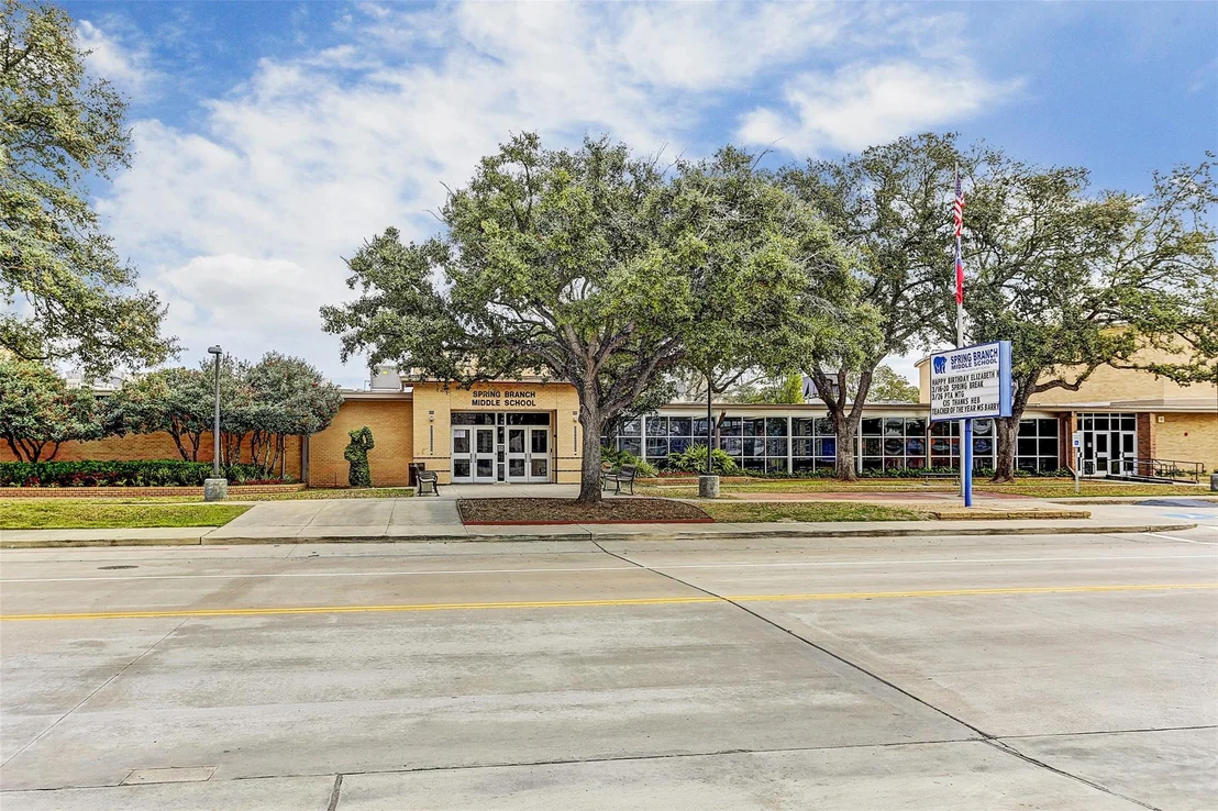 Photo of 1310 Whispering Pines Drive