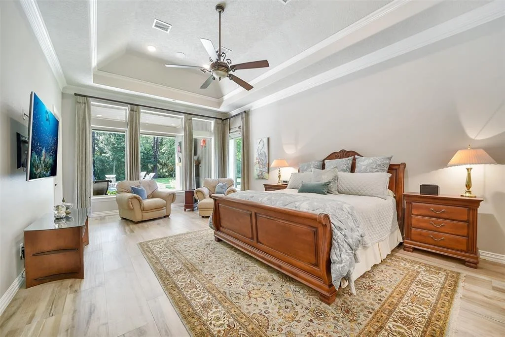 Photo of 22414 Meadowhurst Circle W