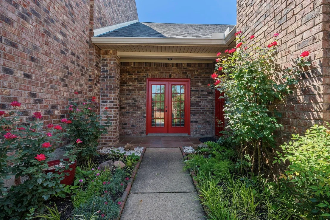 Photo of 707 Walker Street