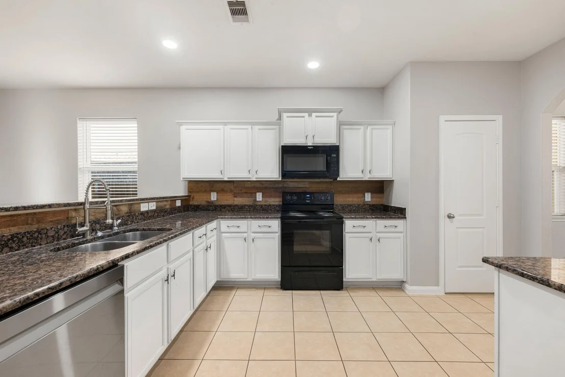 Photo of 12050 Quartersawn Lane