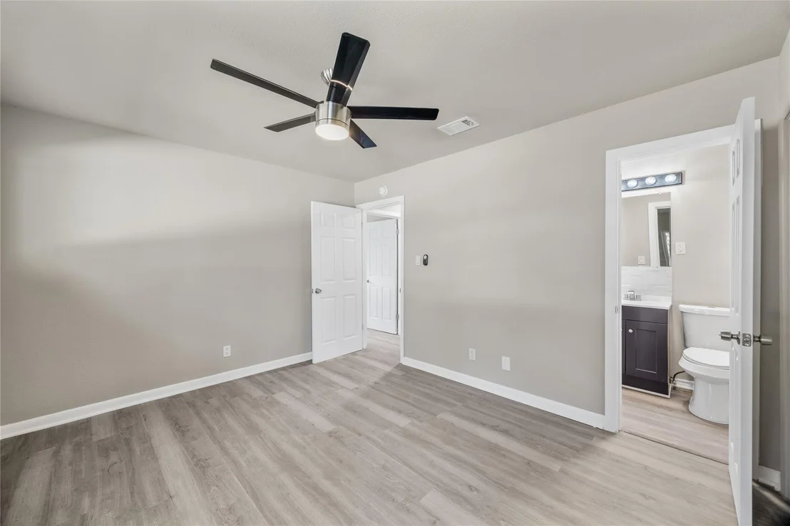Photo of 11106 Huggins Drive