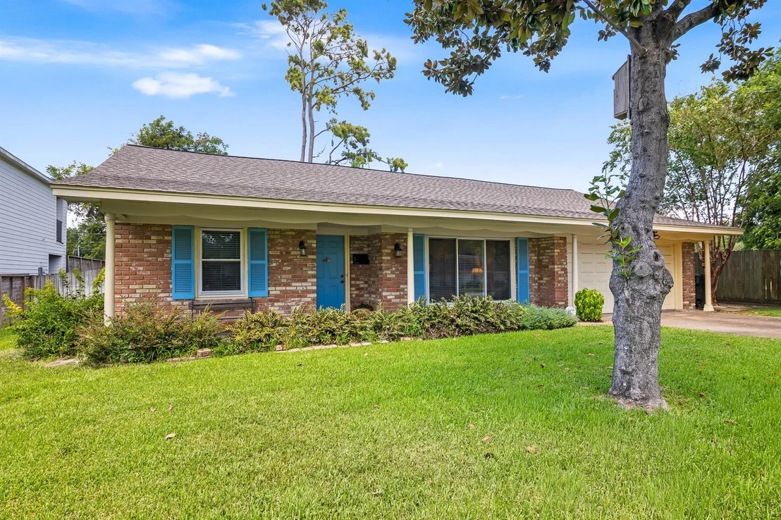 Photo of 1427 Adkins Road