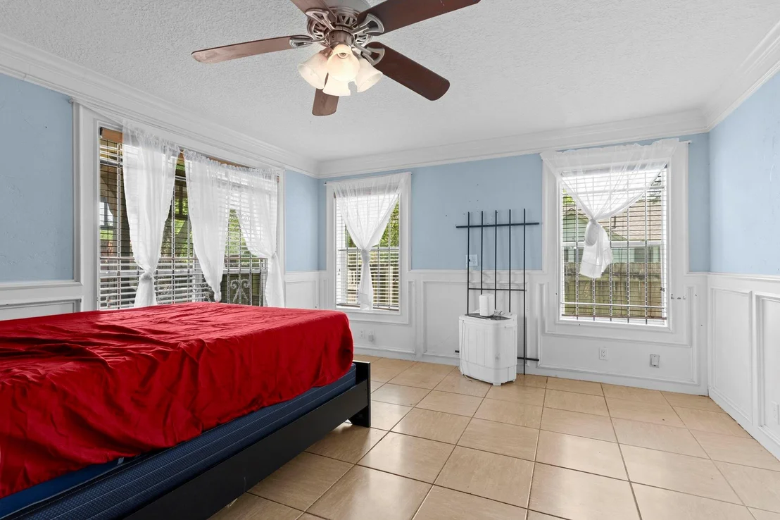 Photo of 8205 Appleton