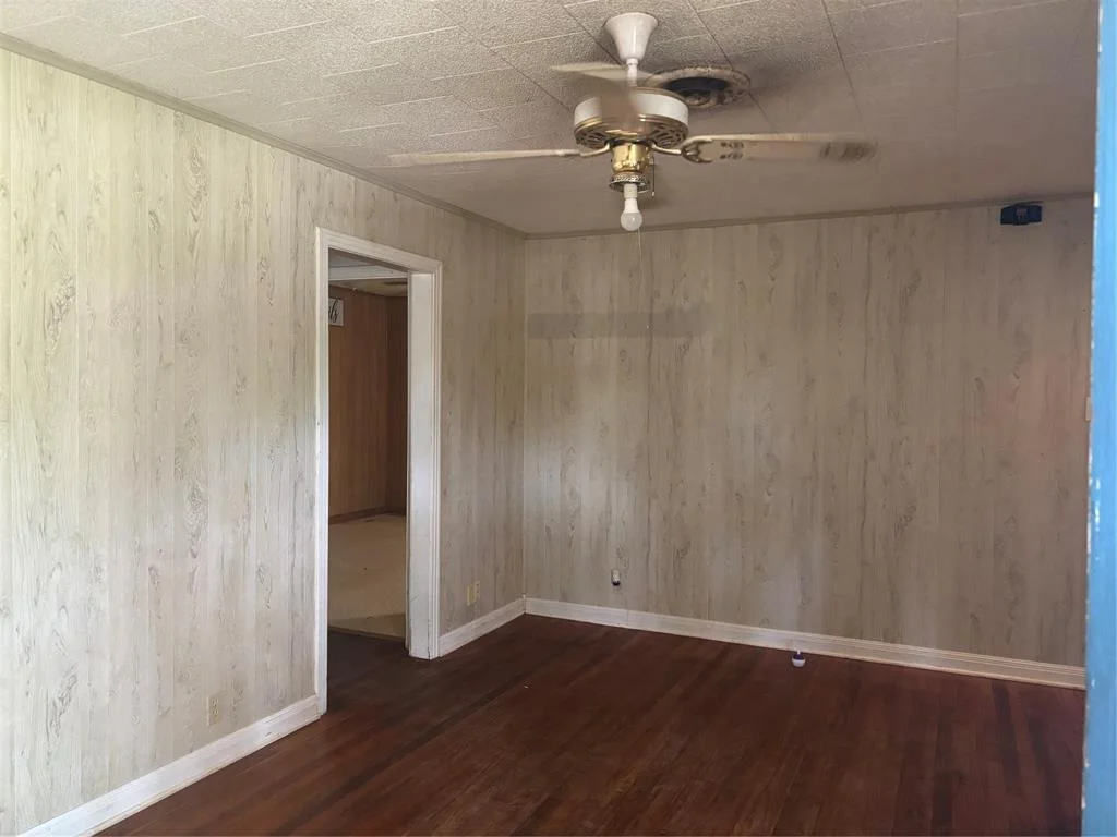 Photo of 612 Honeysuckle Drive